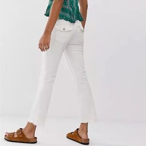 We the Free Austen Straight Cut Jeans in Natural White Size 27 Frayed Hem